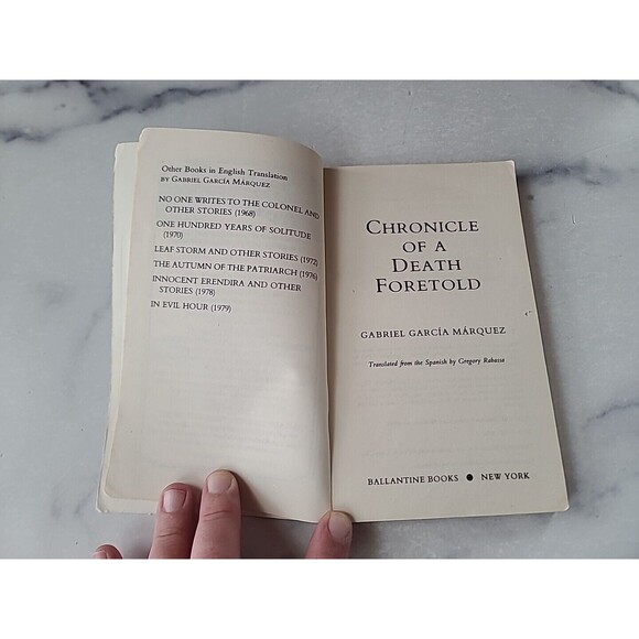 Chronicles Of A Death Foretold By Gabriel García Marquez Paperback - Picture 4 of 10